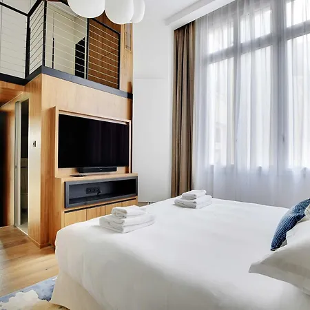 Exceptional With Ac - 2bd-4p - Parc Monceau Paris